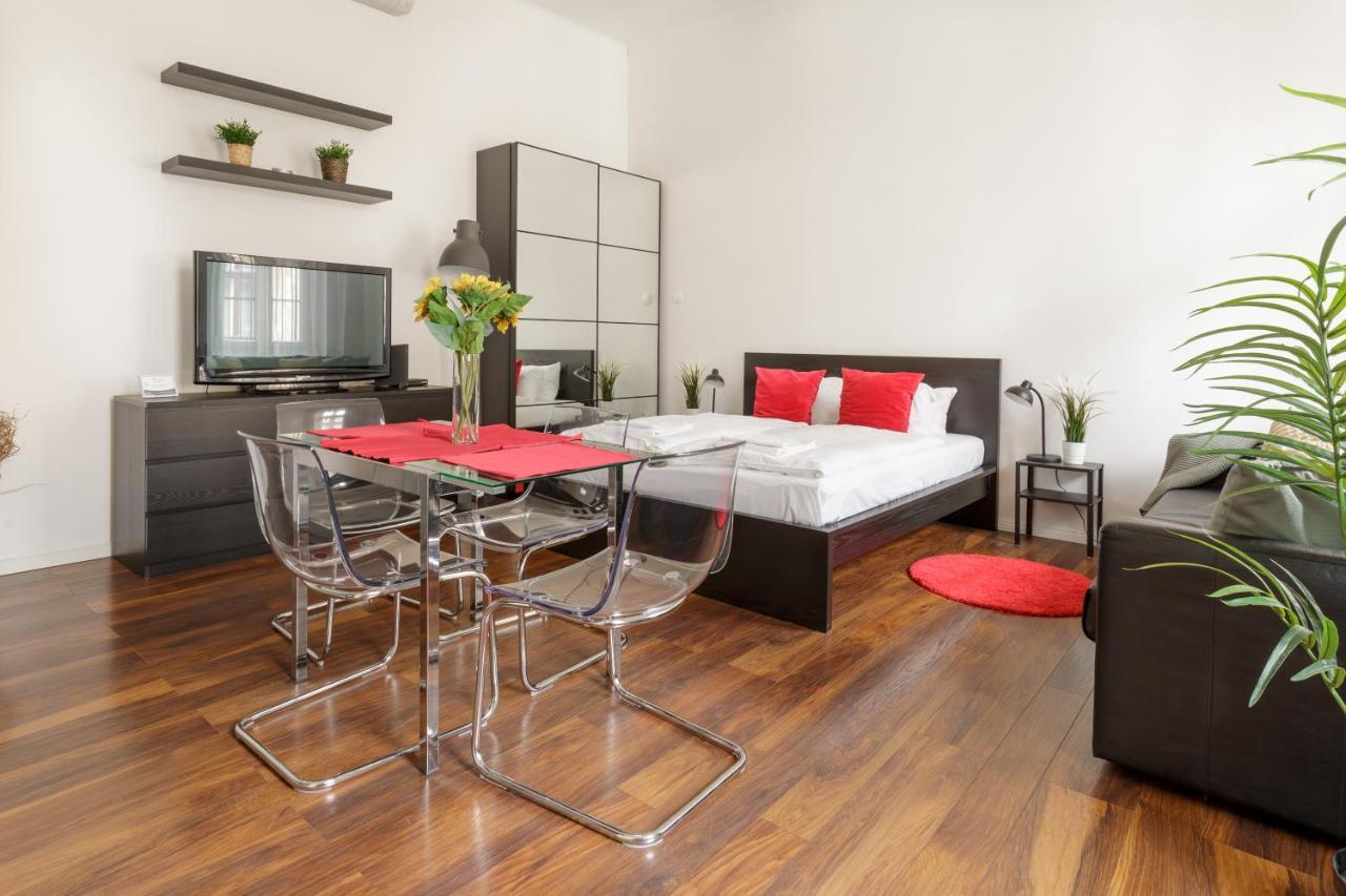 Red Dot Two - New Unit In The Heart Of Party Town Apartment Будапеща Екстериор снимка